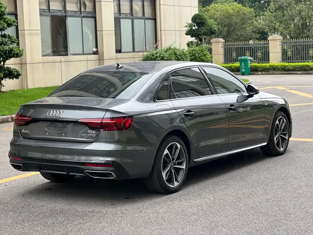 Audi A4L — фото 6