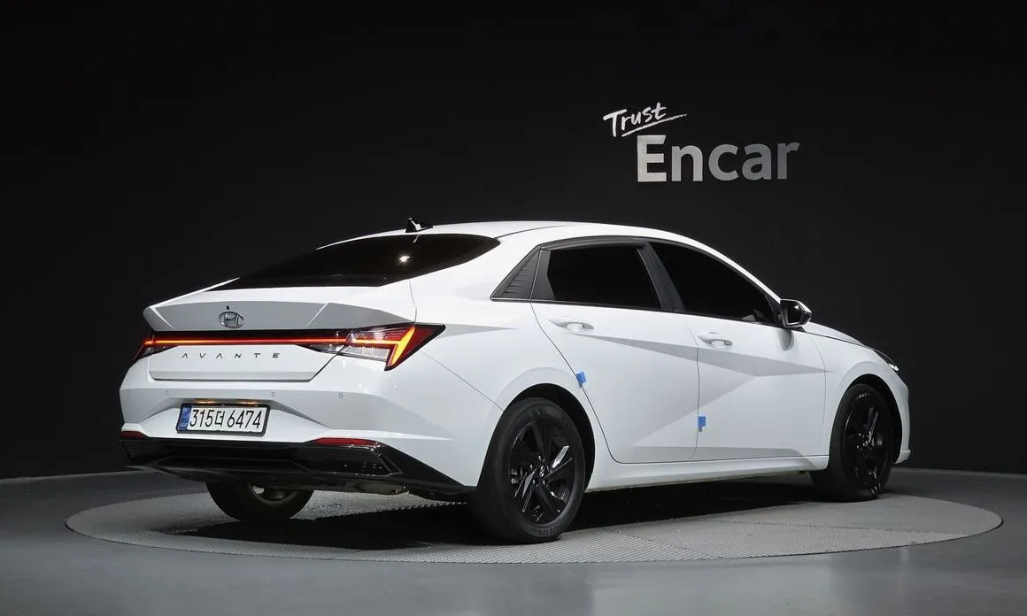 Hyundai AVANTE — фото 8