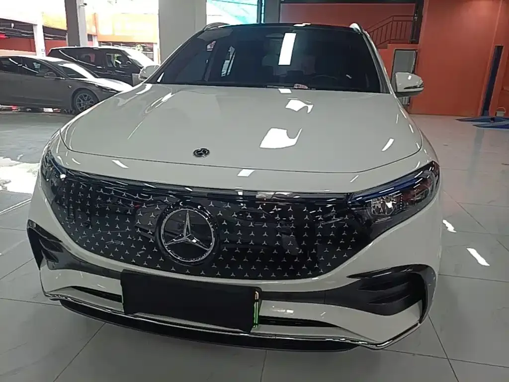 Mercedes-Benz EQA — фото 10