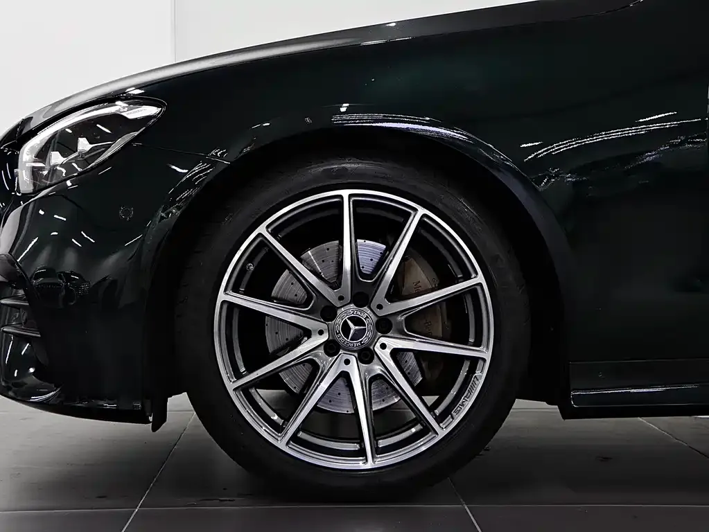Mercedes-Benz E-Class (Import) — фото 2