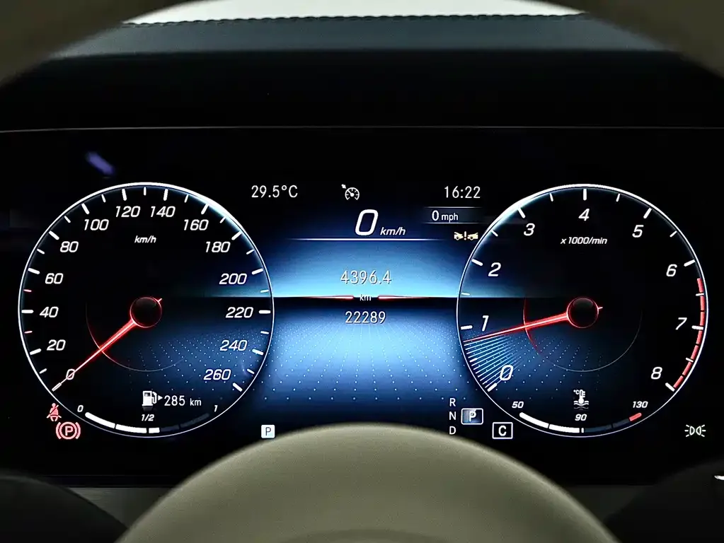 Mercedes-Benz E-Class (Import) — фото 10