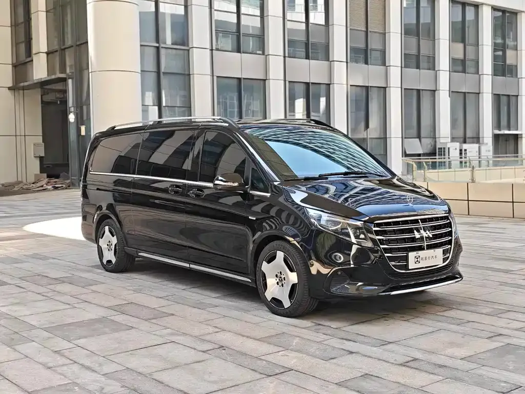 Mercedes-Benz V-Class — фото 10