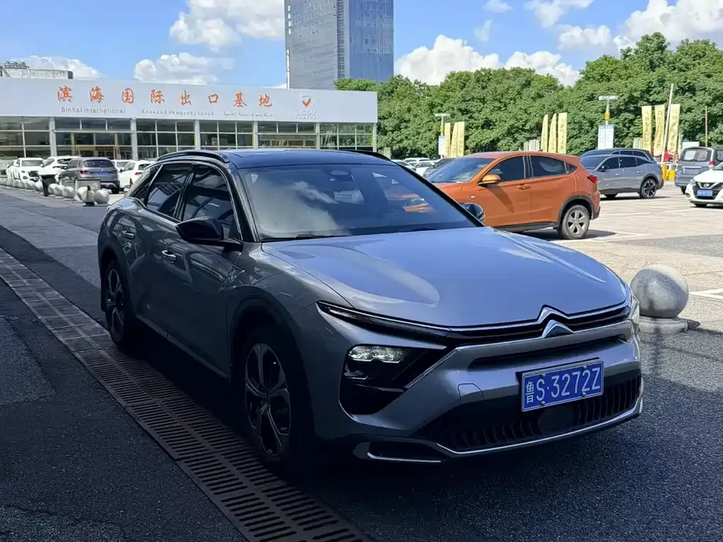Citroen C5 X 2024 из CN, фото 4