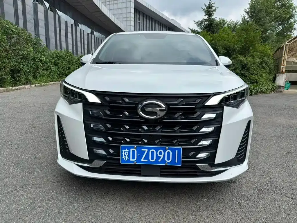 GAC Motor Trumpchi M6 — фото 9