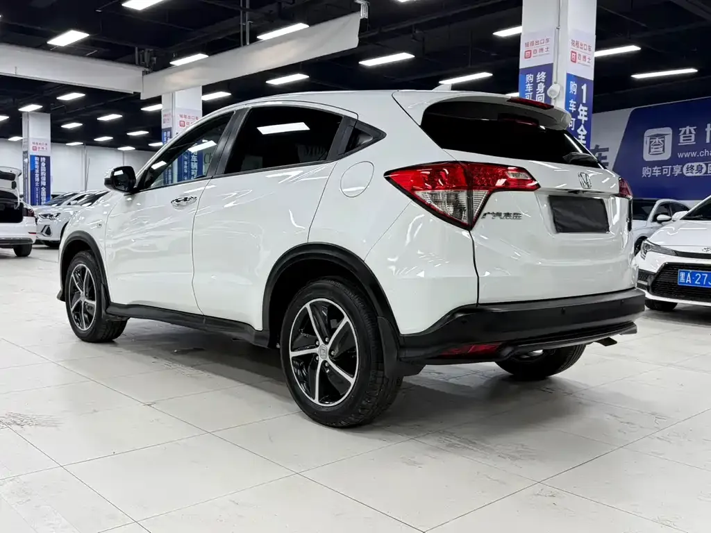 Honda Vezel — фото 3