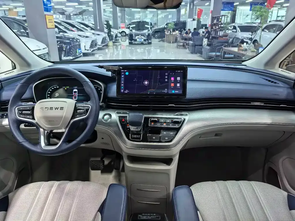 Roewe iMAX8 — фото 4