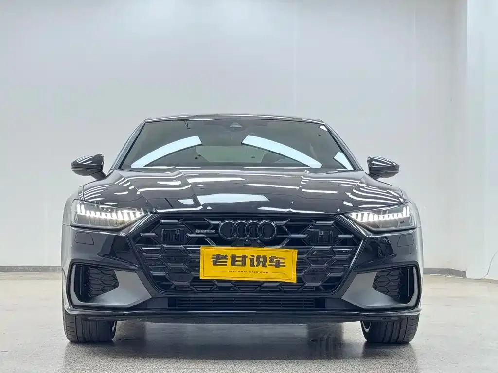 Audi A7L — фото 10