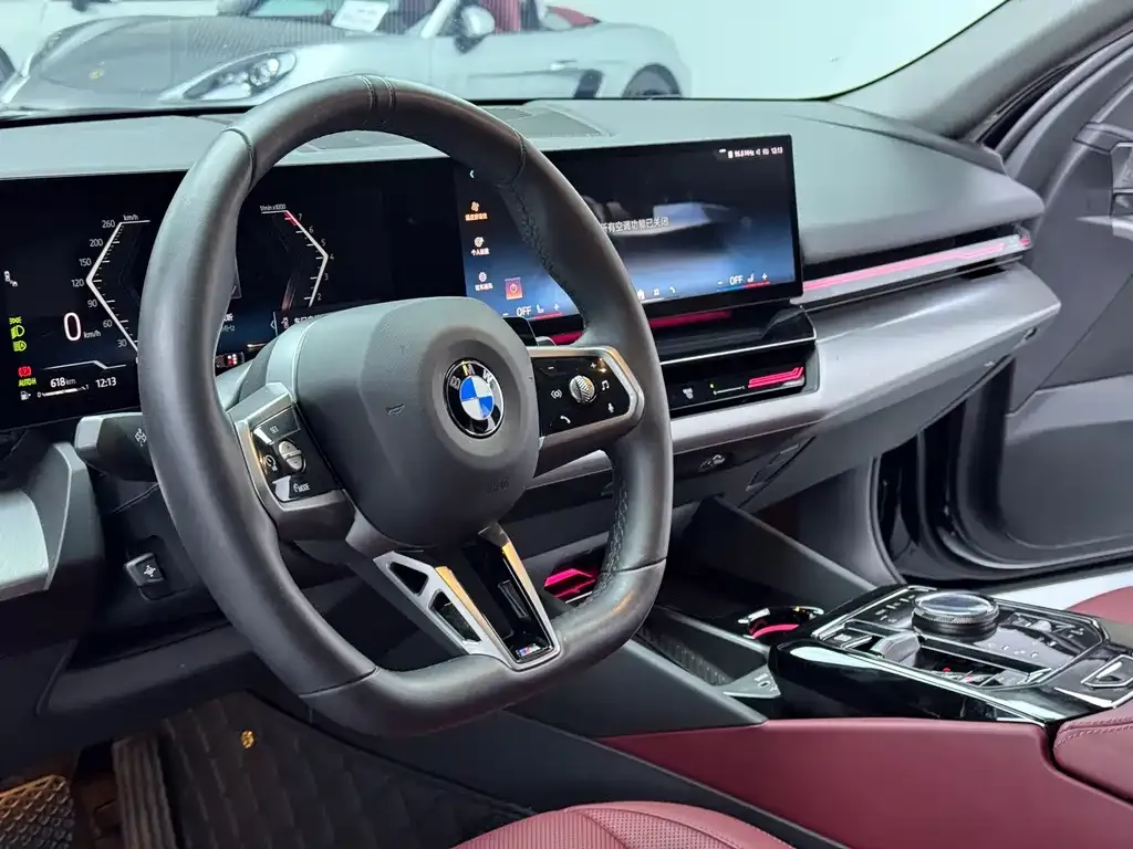 BMW 5 Series — фото 10