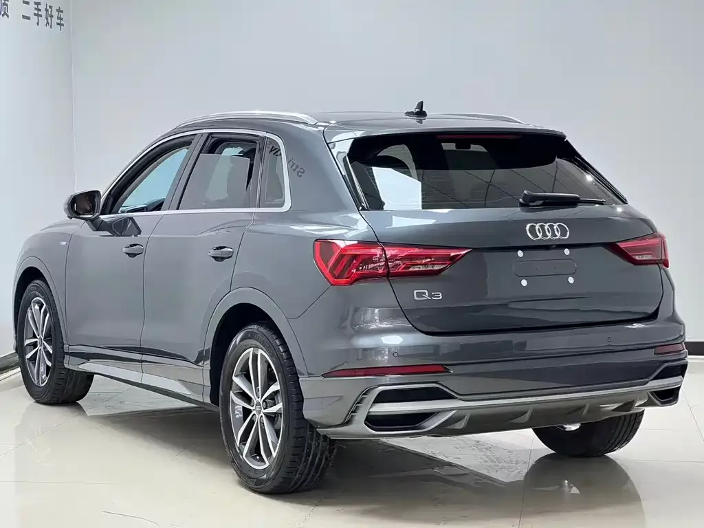 Audi Q3 — фото 9