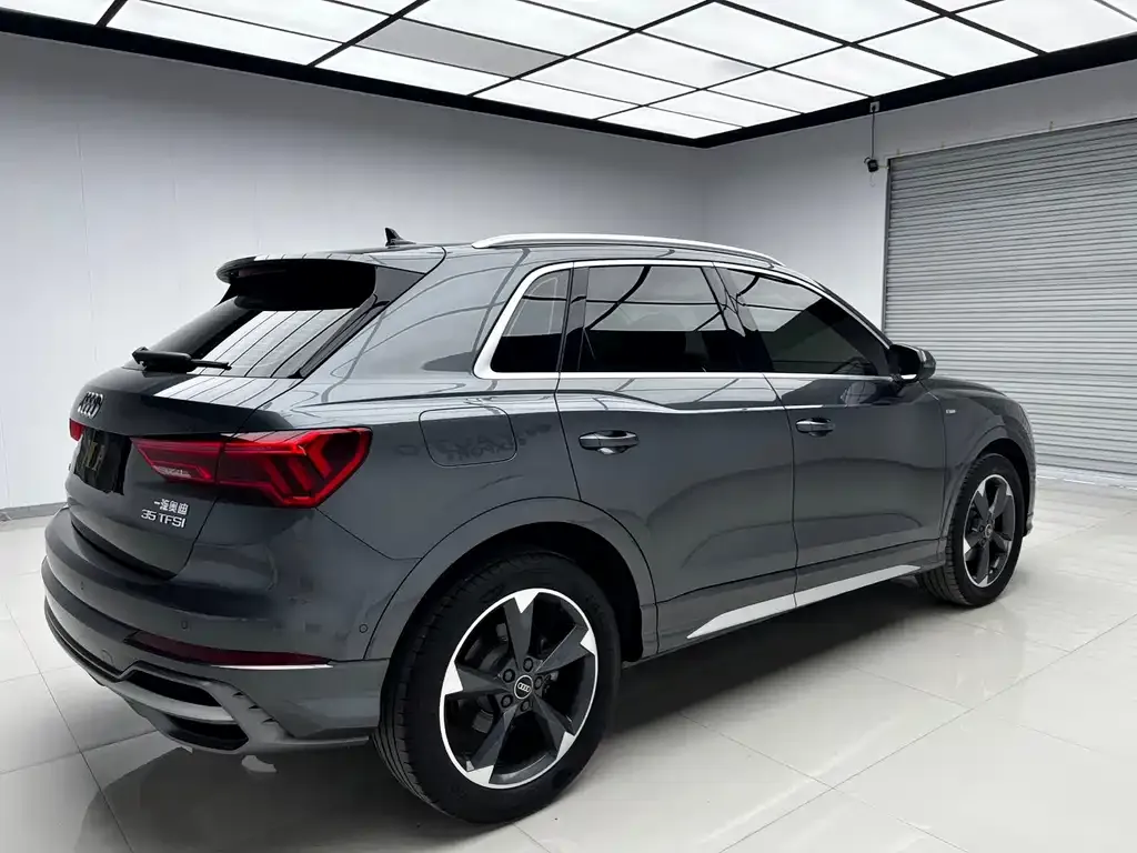Audi Q3 — фото 8