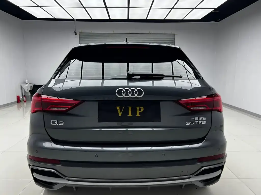Audi Q3 — фото 3