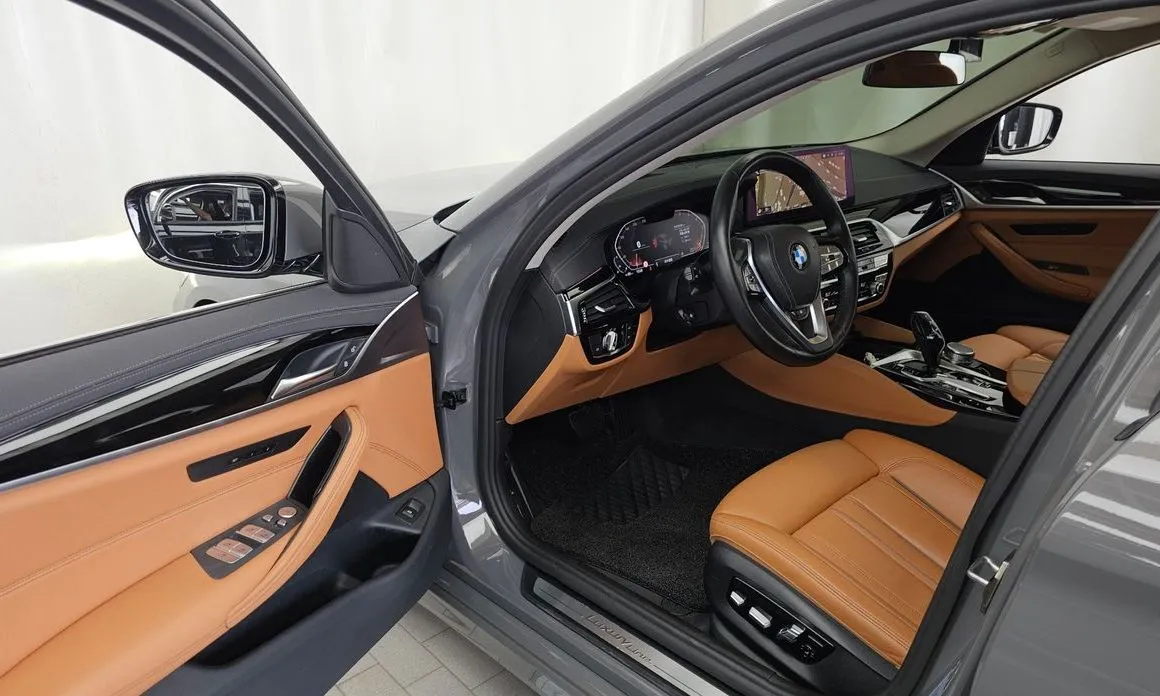 BMW 5-Series 2022 из KR, фото 8