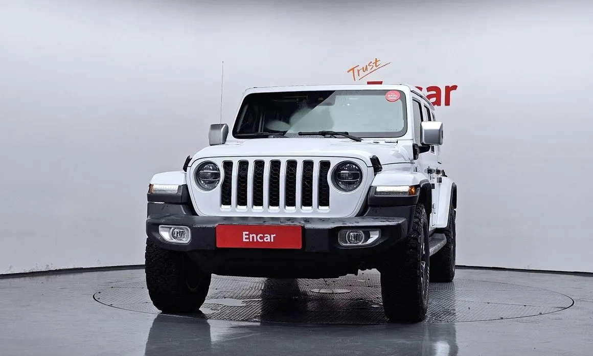 Jeep Wrangler — фото 9