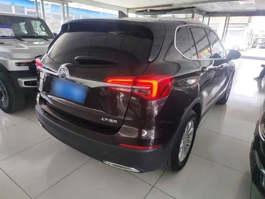 Buick Envision Plus — фото 3