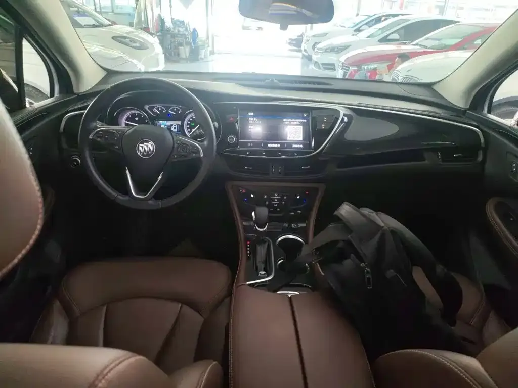 Buick Envision Plus — фото 7
