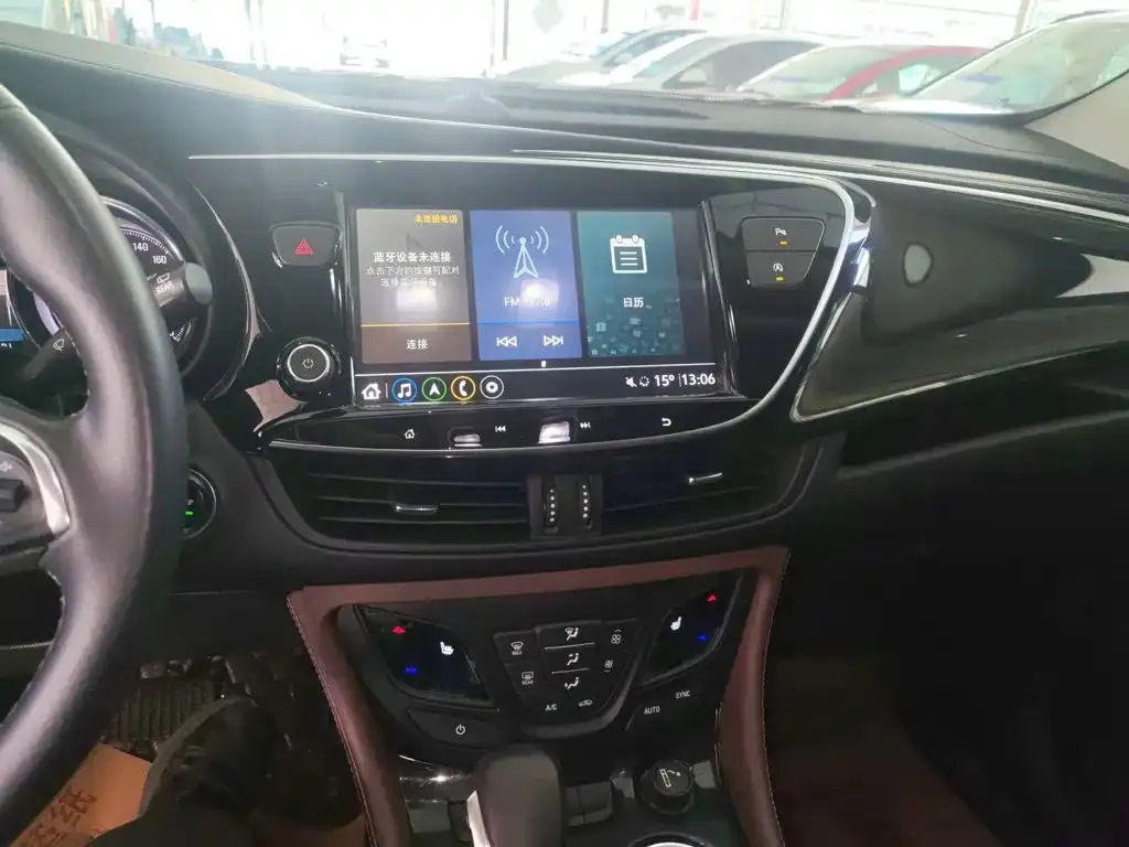 Buick Envision Plus — фото 5