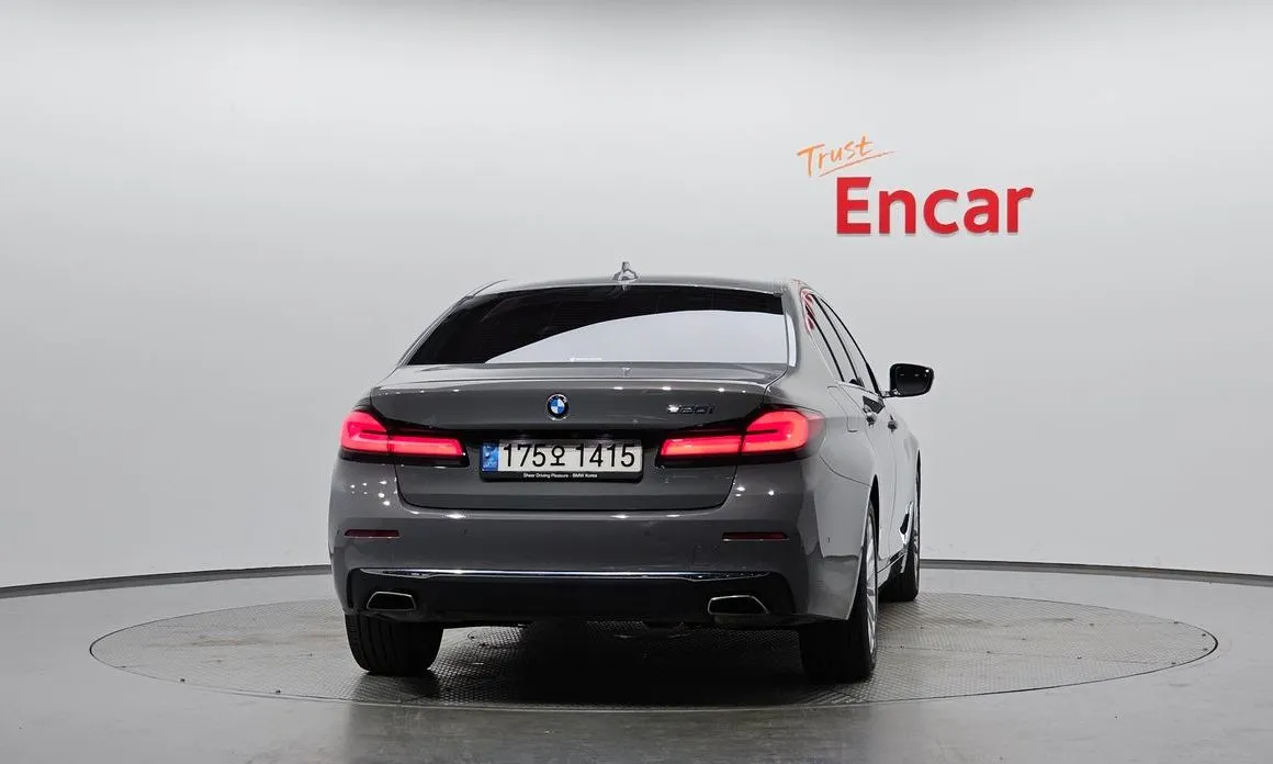 BMW 5-Series 2022 из KR, фото 2