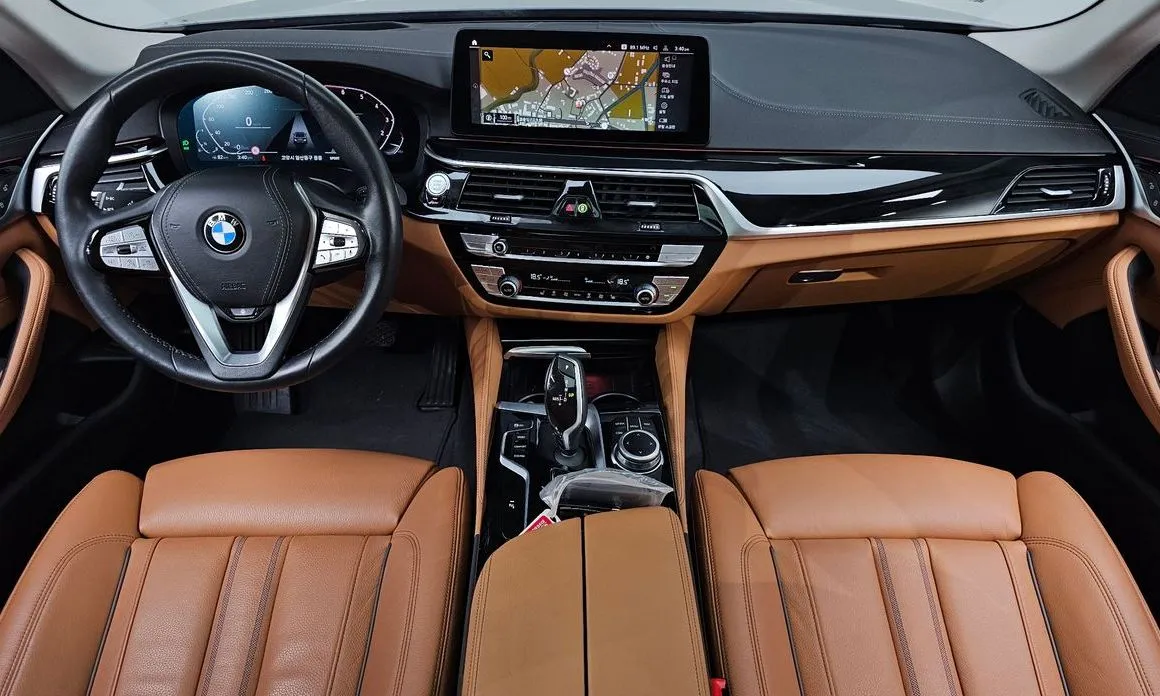 BMW 5-Series 2022 из KR, фото 8