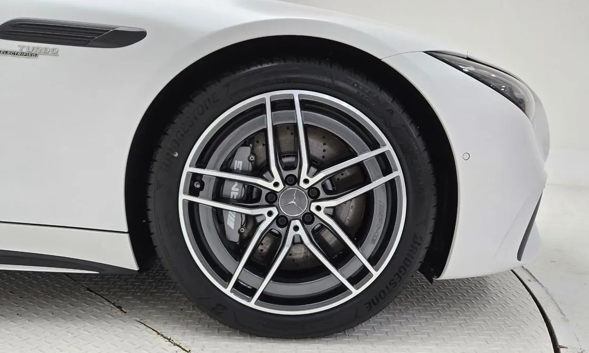 Mercedes-Benz SL-Class 2025 из KR, фото 5