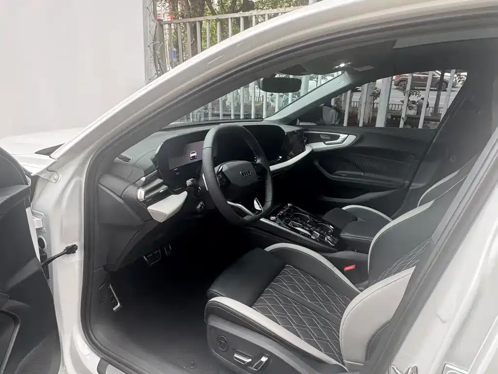 Audi A5L 2025 из CN, фото 3