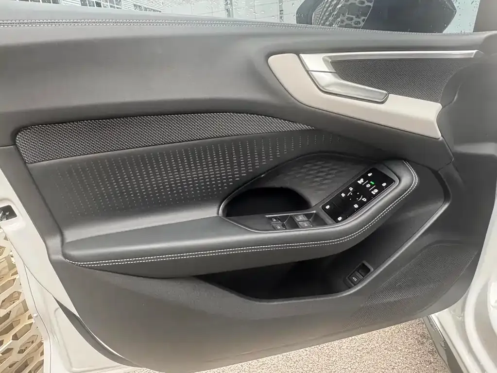 Audi A5L 2025 из CN, фото 5