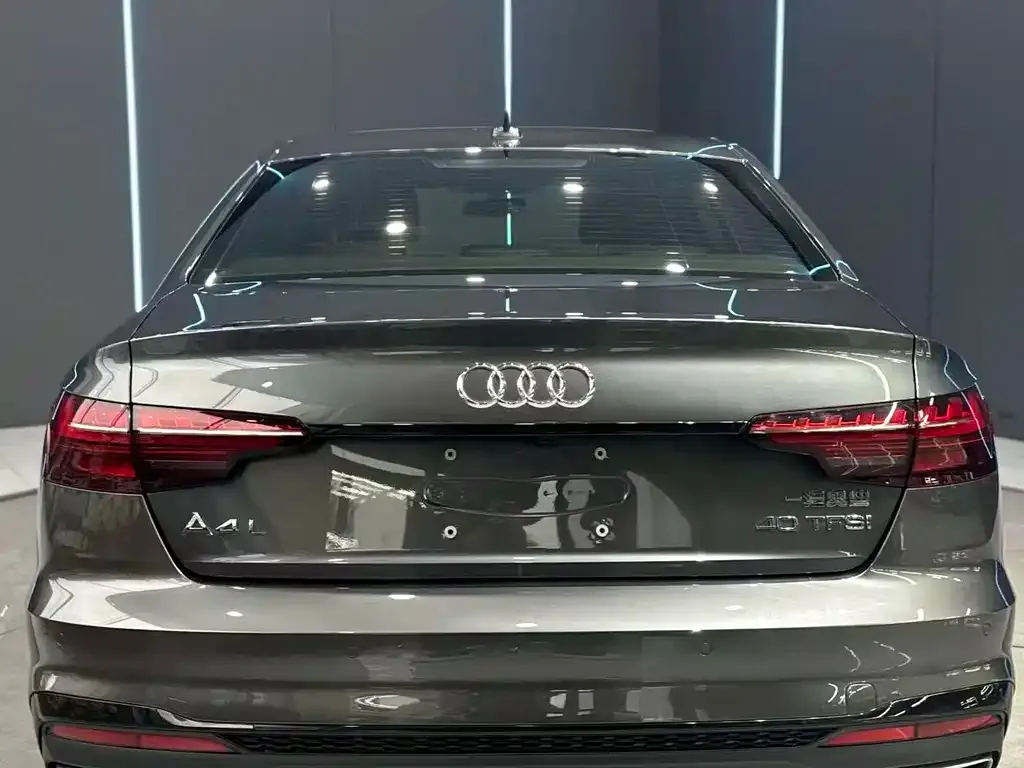 Audi A4L — фото 8