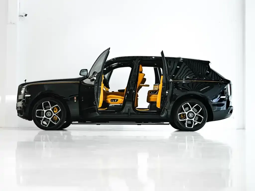 Rolls-Royce Cullinan — фото 10