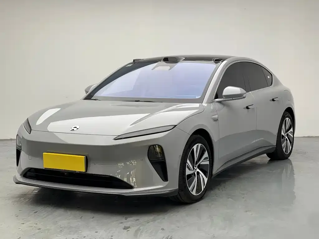 NIO ET5