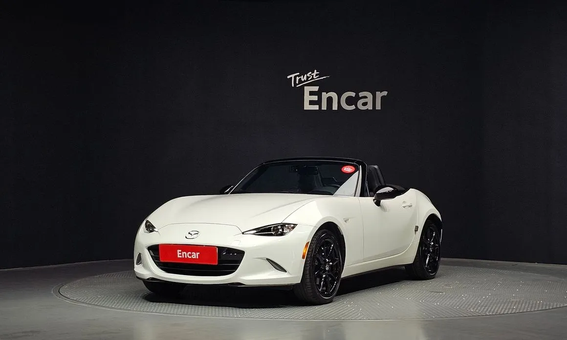 Mazda MX-5 Miata — фото 1