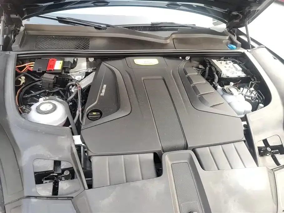 Porsche Cayenne Hybrid — фото 7