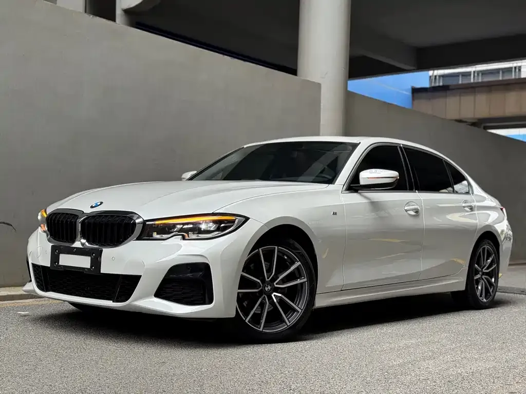 BMW 3 Series — фото 1