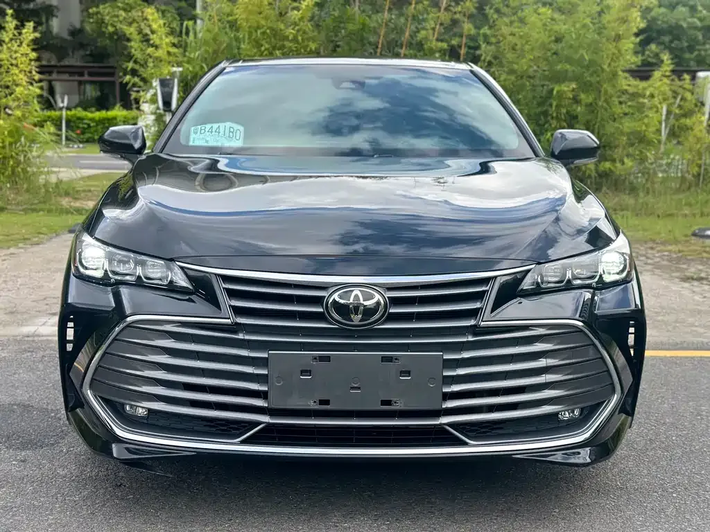 Toyota Avalon — фото 8