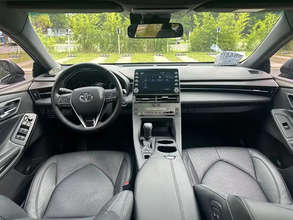 Toyota Avalon — фото 10