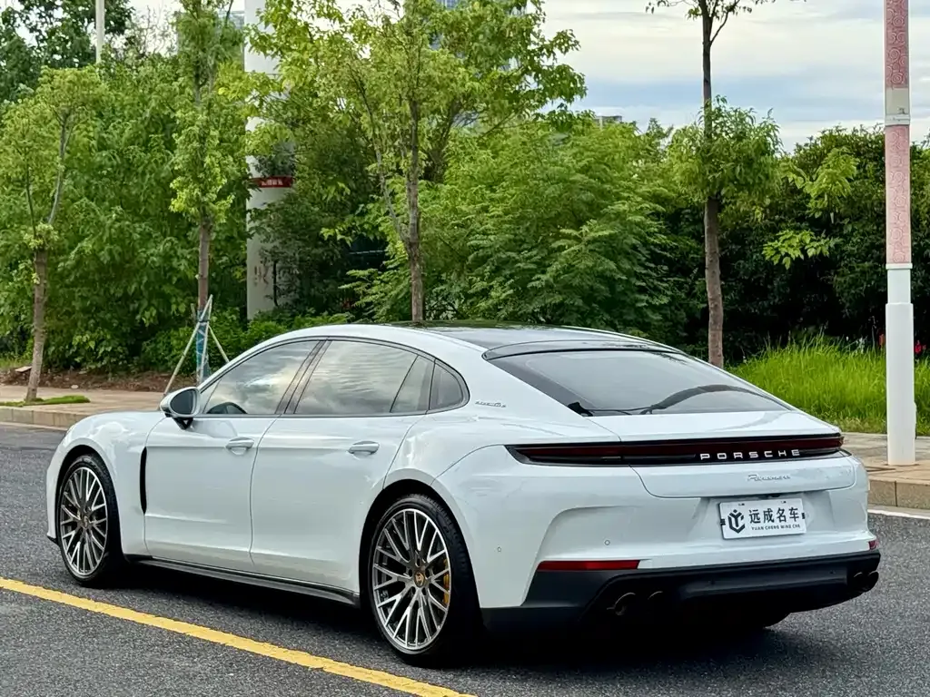Porsche Panamera — фото 5