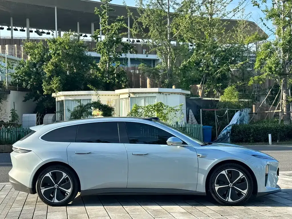 NIO ET5T 2024 из CN, фото 8