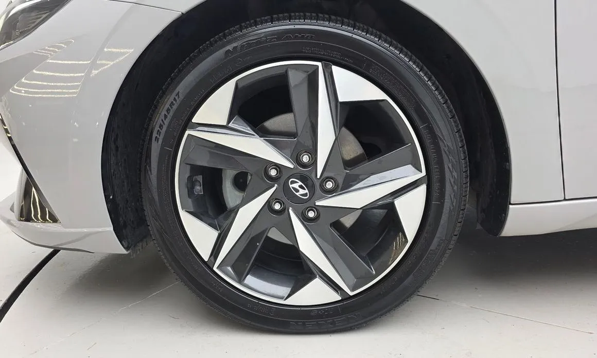 Hyundai AVANTE — фото 10