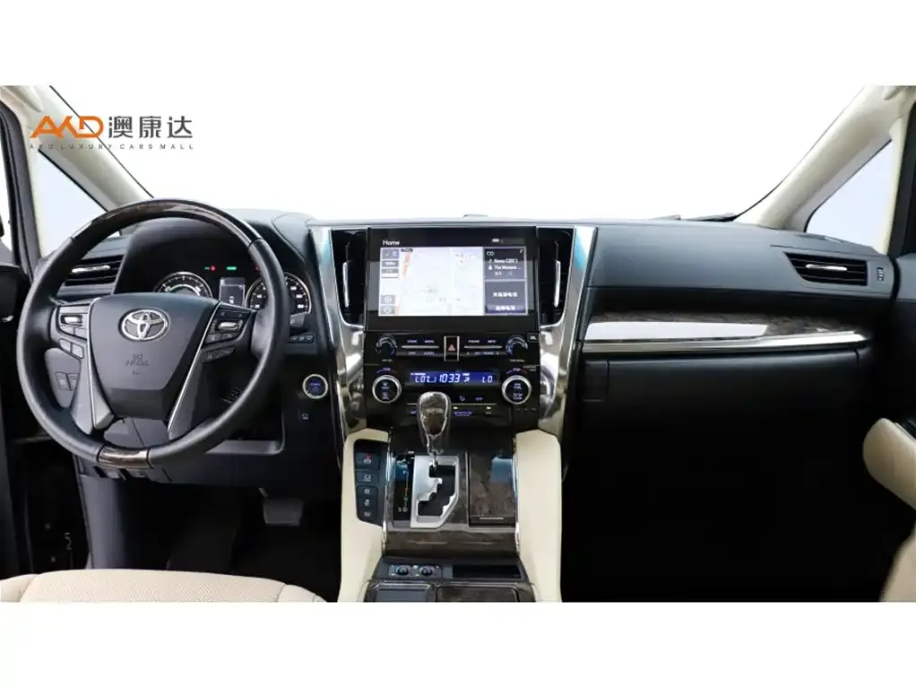 Toyota Alphard — фото 4