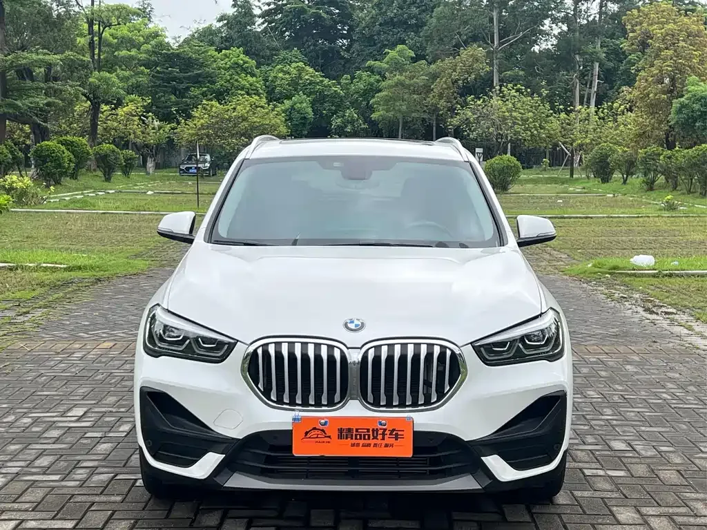 BMW X1 — фото 10