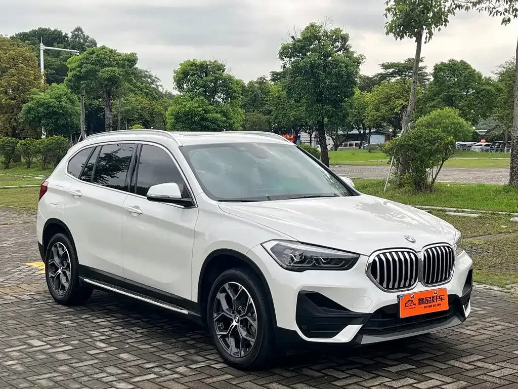BMW X1 — фото 7