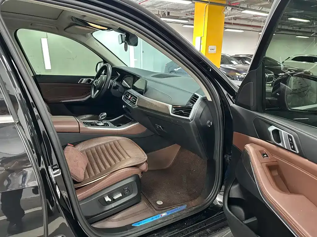 BMW X5 (Import) — фото 9