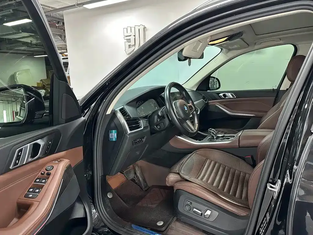 BMW X5 (Import) — фото 3
