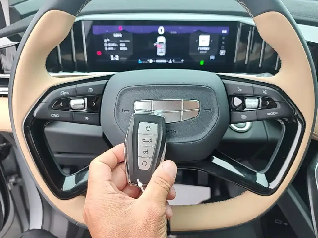 Geely Boyue L 2023 из CN, фото 5