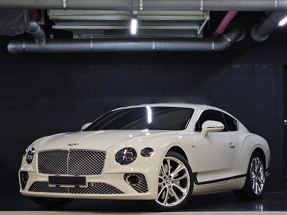 Bentley Continental — фото 1