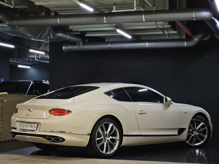Bentley Continental — фото 8