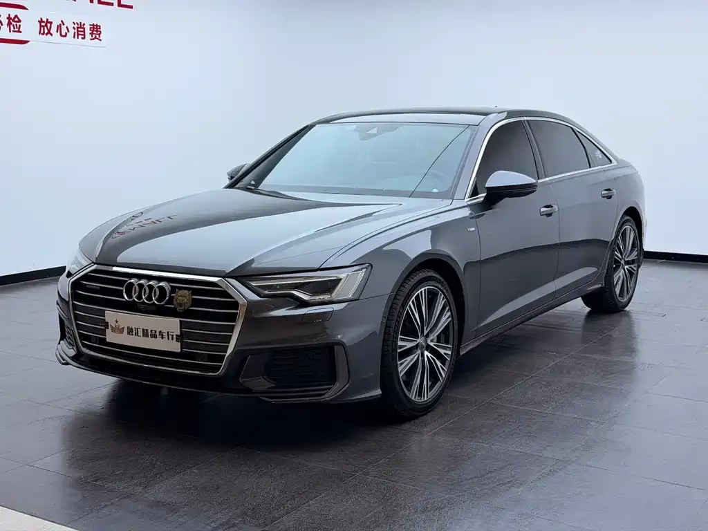 Audi A6L — фото 1