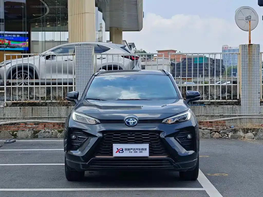 Toyota Wildlander — фото 10