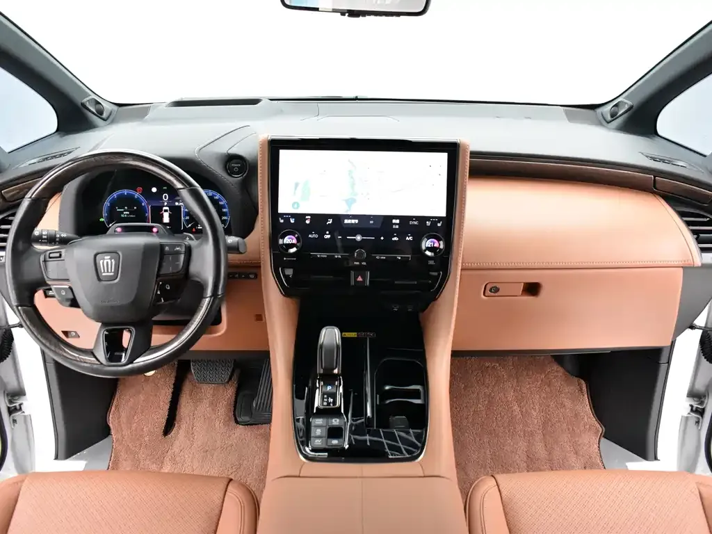 Toyota Vellfire — фото 7