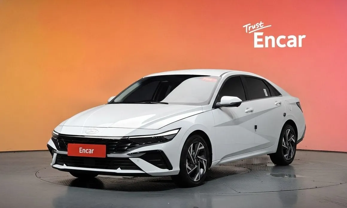 Hyundai AVANTE — фото 1