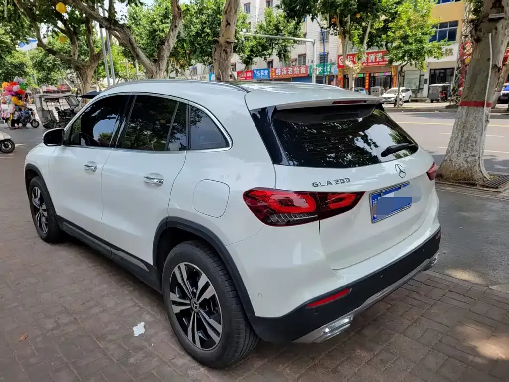 Mercedes-Benz GLA — фото 6