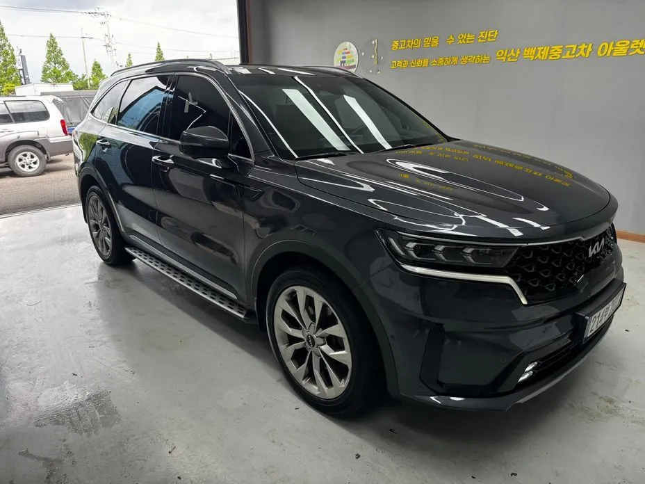 Kia Sorento — фото 1